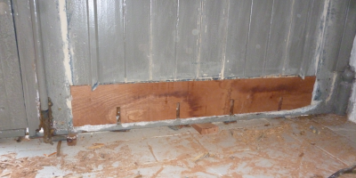 Remise en état de bas de porte en bois - Seine Maritime